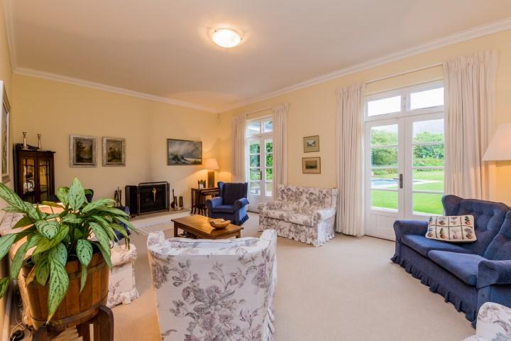 To Let 4 Bedroom Property for Rent in Constantia Western Cape